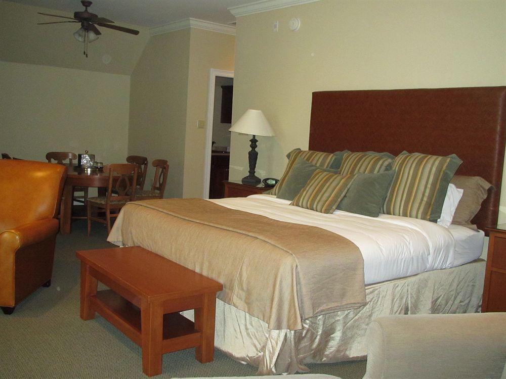 The Villas At Carter Plantation Springfield Exterior photo